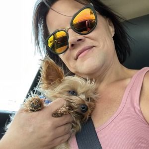 Meet your Posher, Shawna